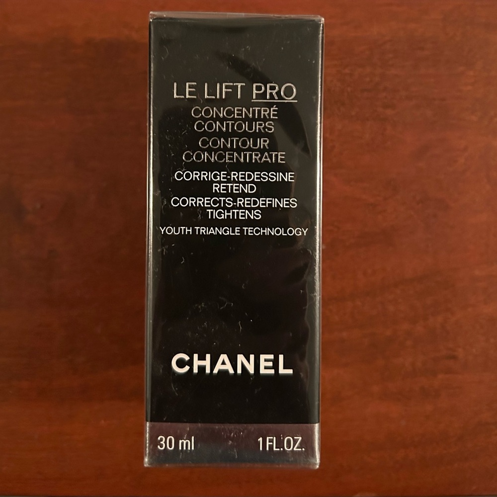 NIB Chanel Le Lift Pro Concentré Contours 1 fl oz Designer Face Cream